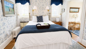 Room 3: Silver Maple Suite