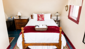 Room 2: Red Oak Room